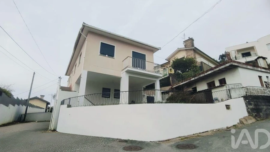 Moradia T4 para Venda em Vila Nova de Cerveira e Lovelhe