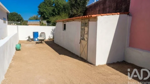 Moradia T4 para Venda em Castanheira do Ribatejo e Cachoeiras