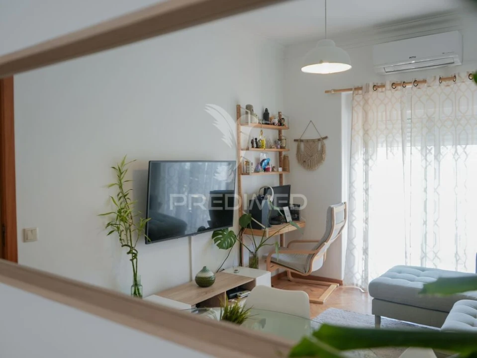 Apartamento T2 para Venda em Almada, Cova da Piedade, Pragal e Cacilhas Foto 2