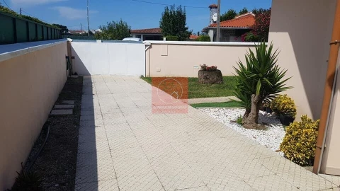 Moradia T5 para Venda em Apúlia e Fão