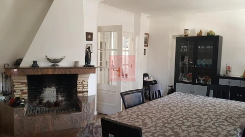 Moradia T5 para Venda em Apúlia e Fão