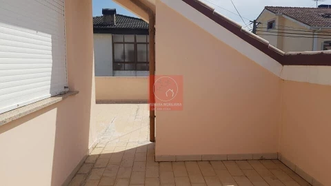 Moradia T5 para Venda em Apúlia e Fão