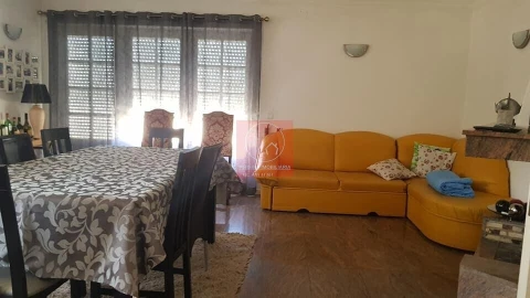 Moradia T5 para Venda em Apúlia e Fão