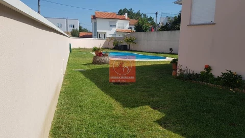 Moradia T5 para Venda em Apúlia e Fão