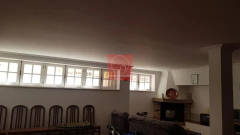 Moradia T5 para Venda em Apúlia e Fão