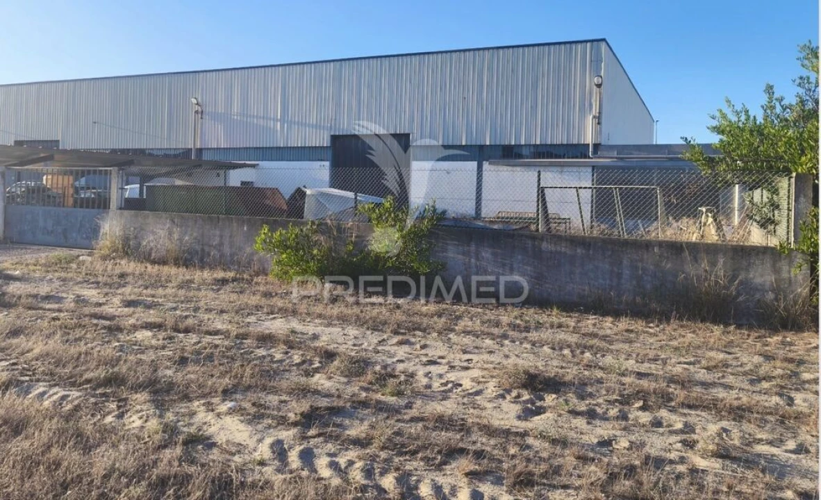Armazém para Venda em Gafanha da Encarnação Foto 1