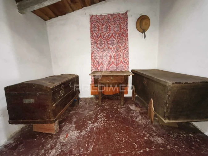 Moradia T4 para Venda em São João dos Caldeireiros Foto 16
