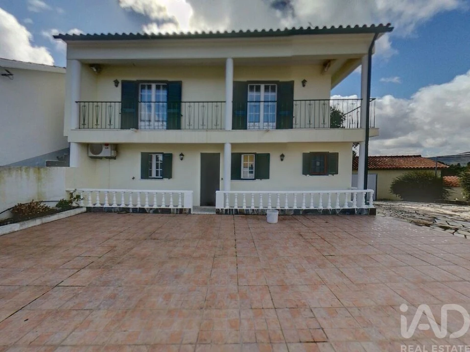 Moradia T3 para Arrendamento em São Pedro do Esteval Foto 4