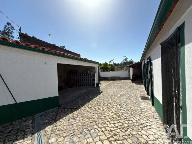 Moradia T4 para Venda em São Miguel, Santa Eufémia e Rabaçal Foto 11