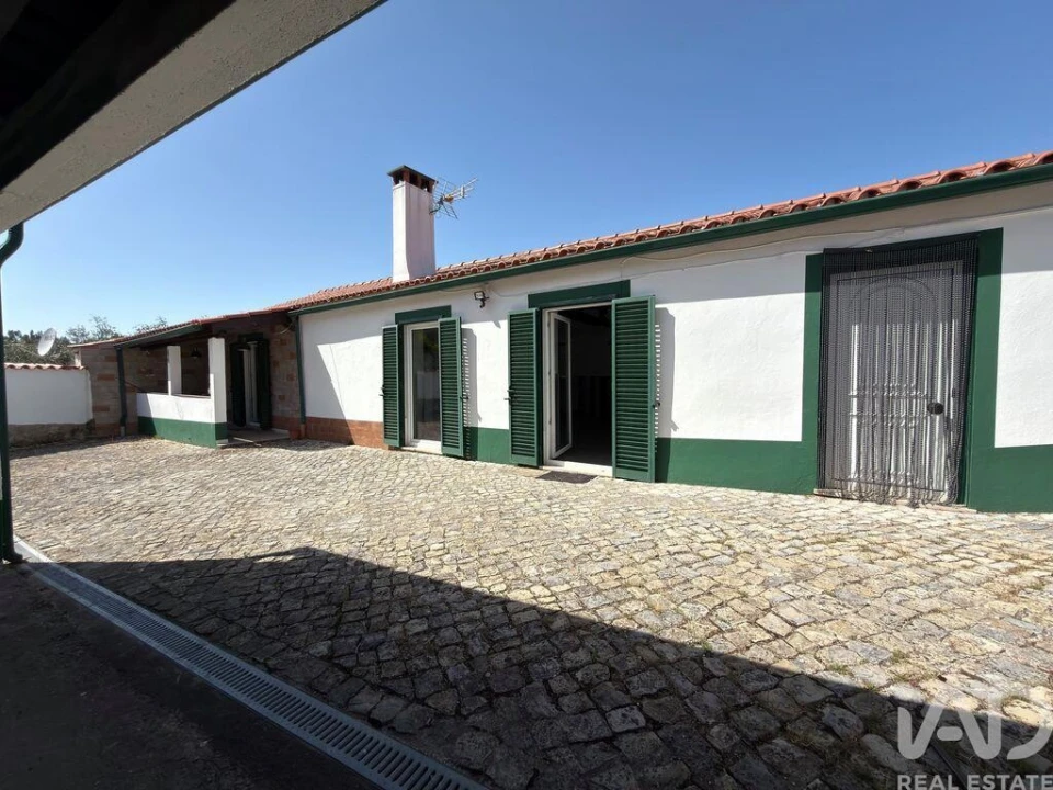 Moradia T4 para Venda em São Miguel, Santa Eufémia e Rabaçal Foto 10