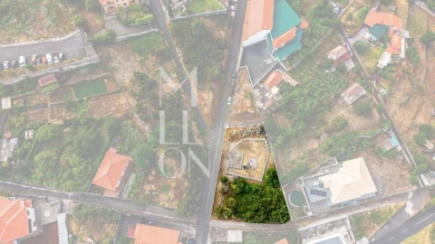 Terreno para Venda em Santa Cruz