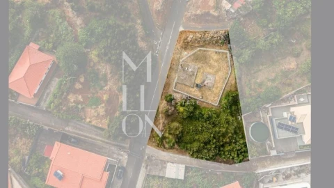 Terreno para Venda em Santa Cruz