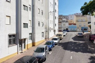 Apartamento T3 para Venda em Bensafrim e Barão de São João