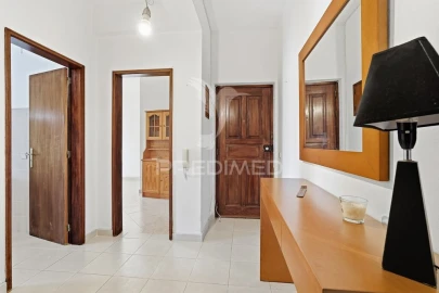 Apartamento T3 para Venda em Bensafrim e Barão de São João