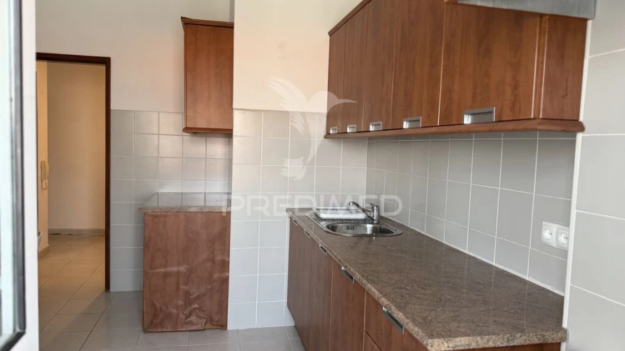 Apartamento T3 para Venda em Bensafrim e Barão de São João Foto 11