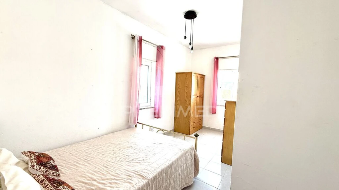 Apartamento T3 para Venda em Bensafrim e Barão de São João Foto 9