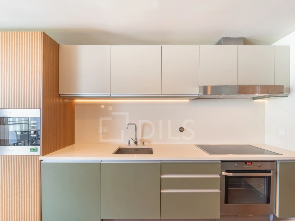 Apartamento T2 para Arrendamento em Lordelo do Ouro e Massarelos Foto 8