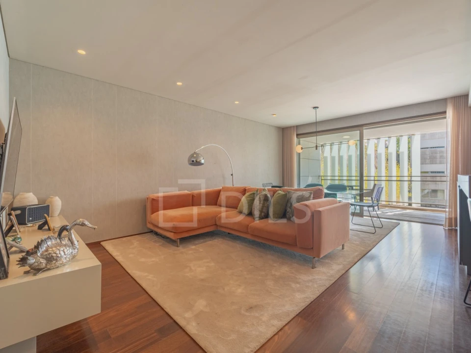 Apartamento T2 para Arrendamento em Lordelo do Ouro e Massarelos Foto 12