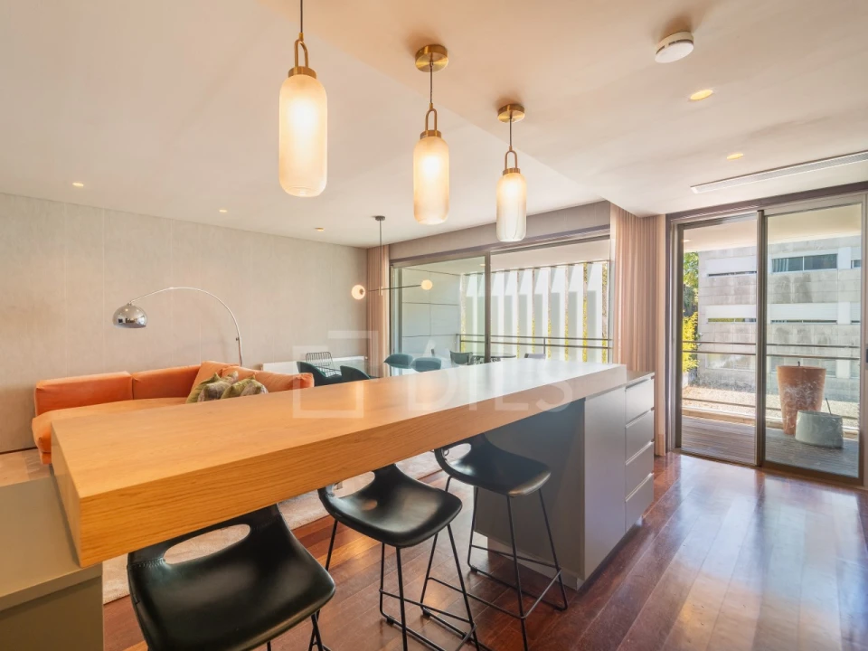 Apartamento T2 para Arrendamento em Lordelo do Ouro e Massarelos Foto 18
