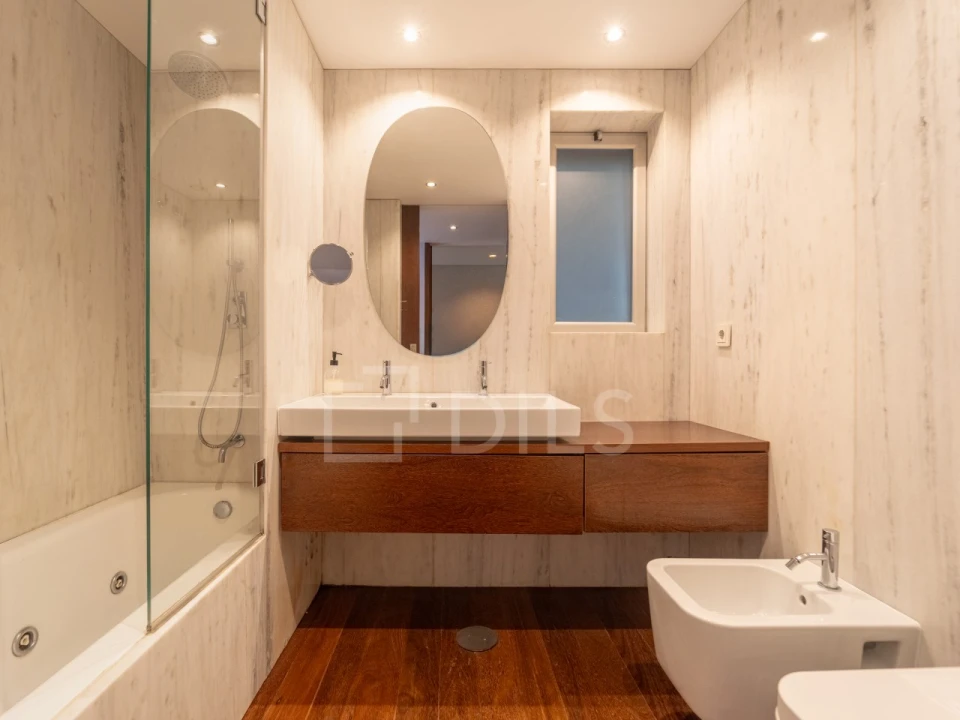 Apartamento T2 para Arrendamento em Lordelo do Ouro e Massarelos Foto 28