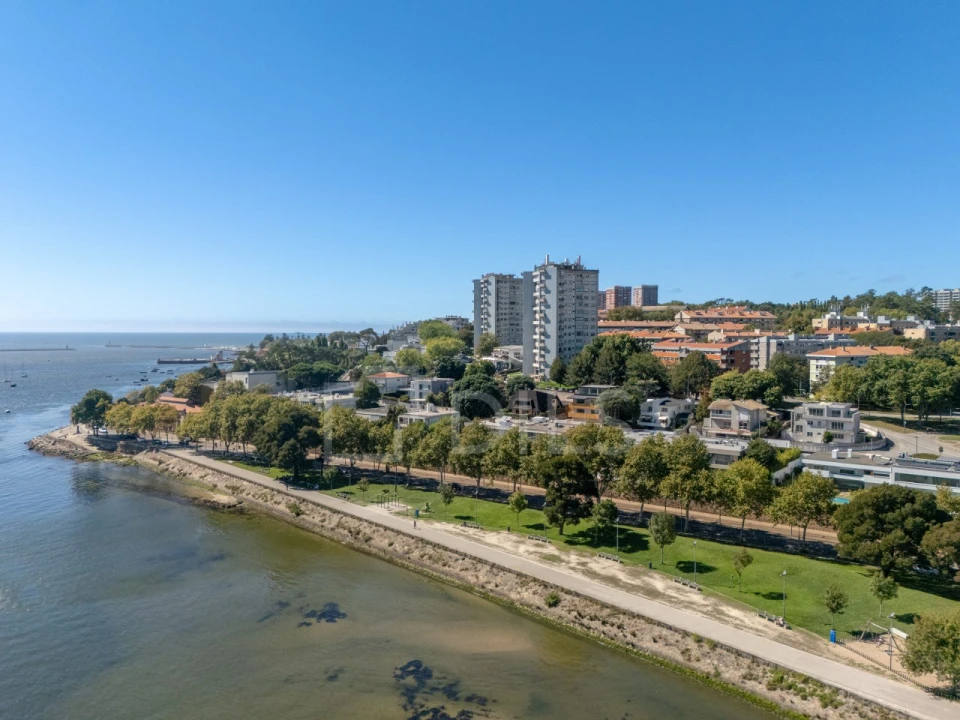 Apartamento T2 para Arrendamento em Lordelo do Ouro e Massarelos Foto 37