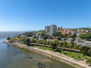 Apartamento T2 para Arrendamento em Lordelo do Ouro e Massarelos