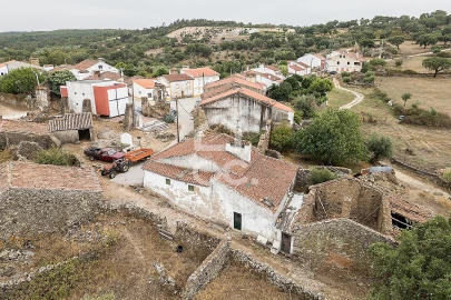 Moradia T2 para Venda em Arez e Amieira do Tejo