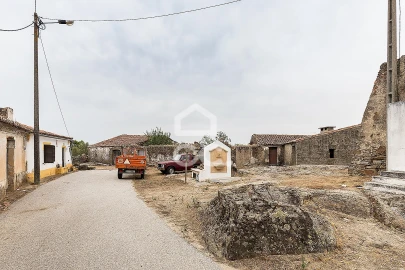 Moradia T2 para Venda em Arez e Amieira do Tejo
