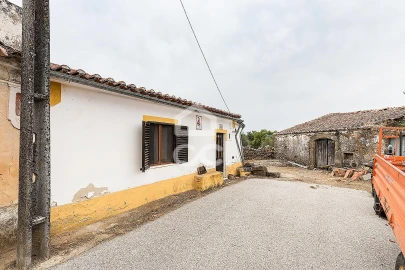 Moradia T2 para Venda em Arez e Amieira do Tejo
