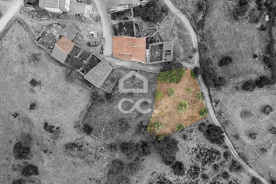 Moradia T2 para Venda em Arez e Amieira do Tejo Foto 1