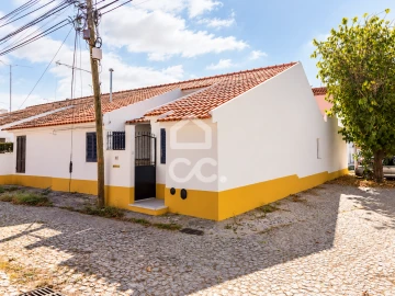 Moradia T3 para Venda em Malagueira e Horta das Figueiras