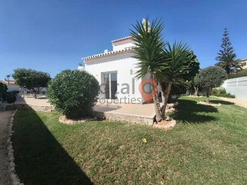 Moradia T4 para Venda em Lagos (São Sebastião e Santa Maria)
