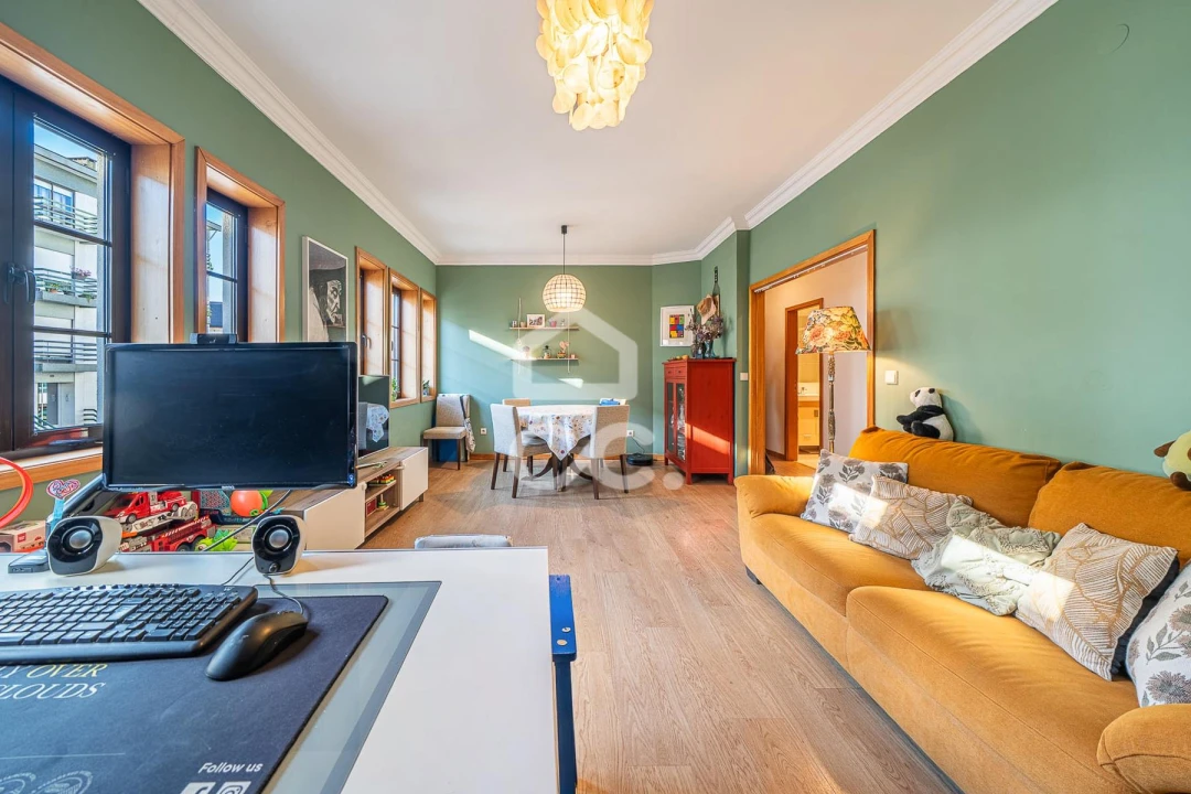Apartamento T2 para Venda em Cedofeita, Santo Ildefonso, Sé, Miragaia, São Nicolau e Vitória Foto 2