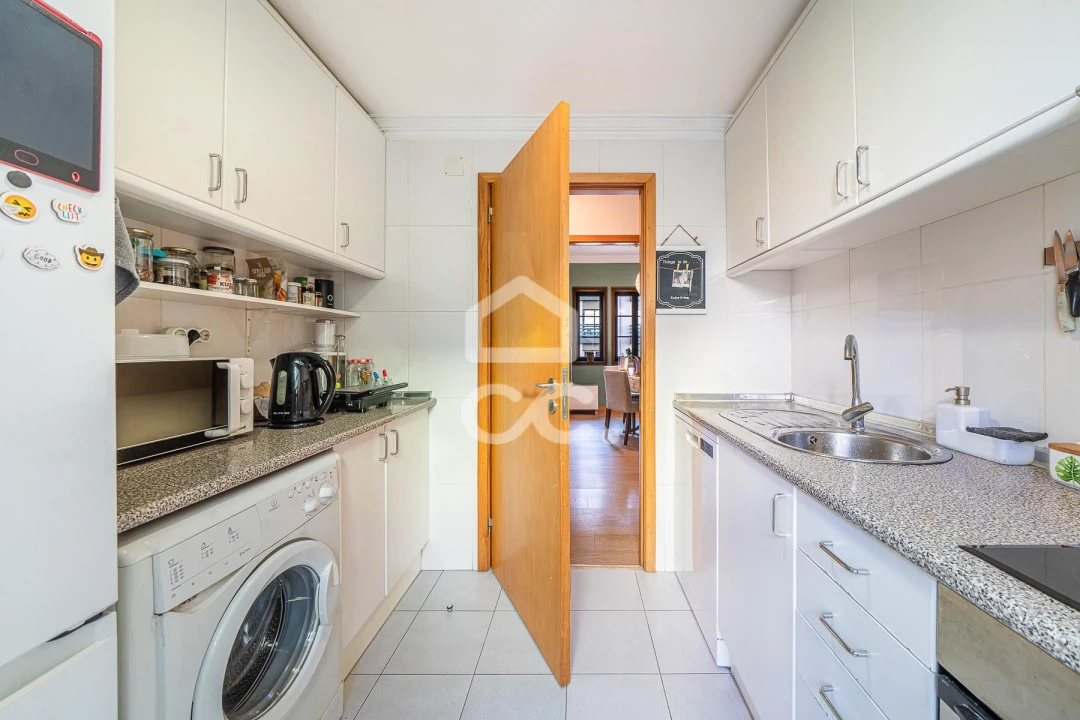Apartamento T2 para Venda em Cedofeita, Santo Ildefonso, Sé, Miragaia, São Nicolau e Vitória Foto 6