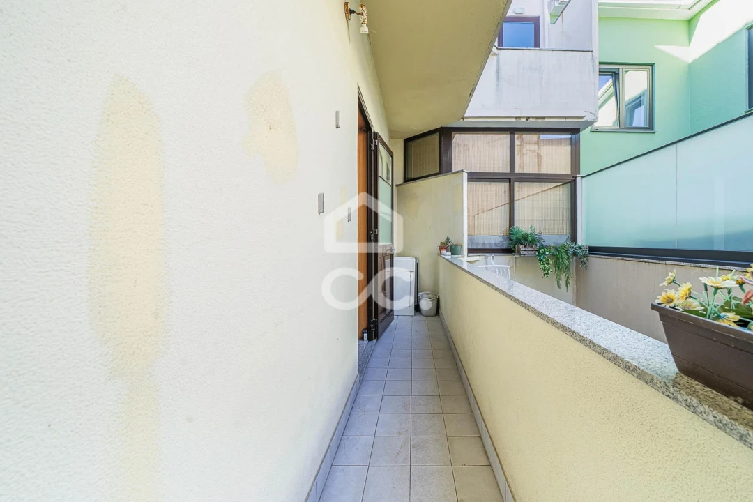 Apartamento T2 para Venda em Cedofeita, Santo Ildefonso, Sé, Miragaia, São Nicolau e Vitória Foto 18
