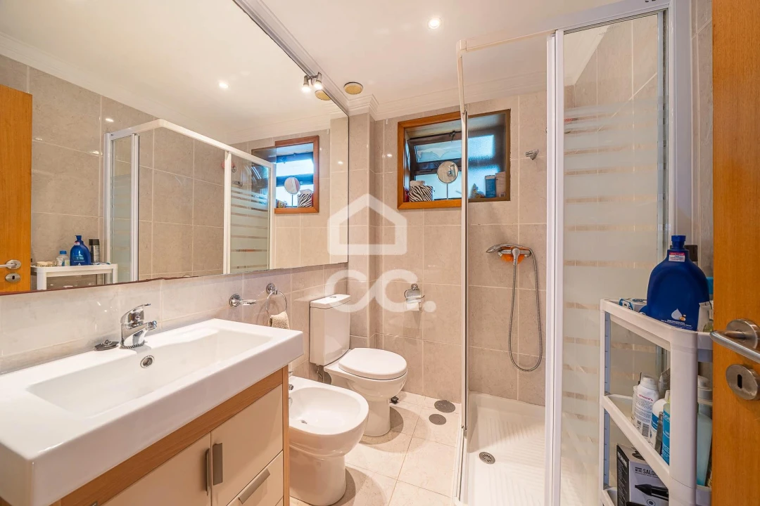 Apartamento T2 para Venda em Cedofeita, Santo Ildefonso, Sé, Miragaia, São Nicolau e Vitória Foto 11
