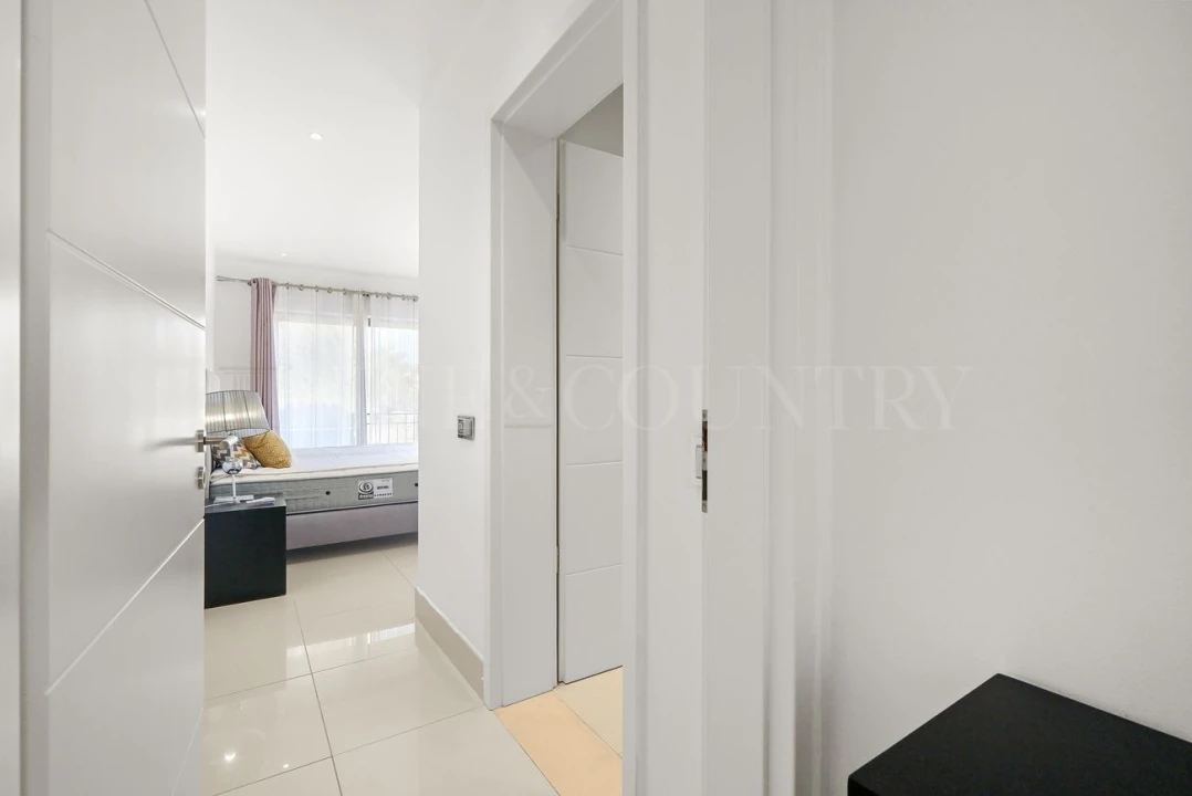 Apartamento T2 para Venda em Quarteira Foto 17