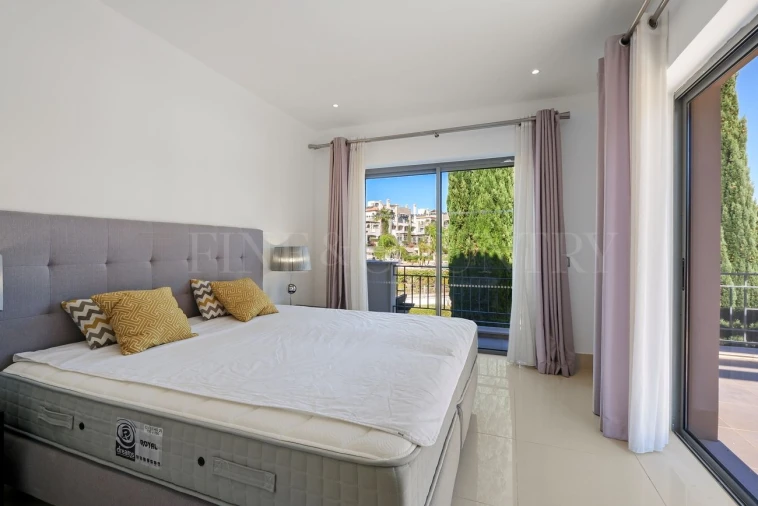 Apartamento T2 para Venda em Quarteira Foto 23