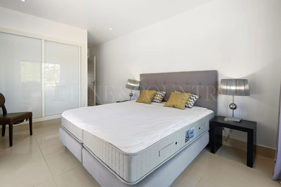 Apartamento T2 para Venda em Quarteira Foto 24