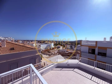 Apartamento T2 para Arrendamento em Loule (São Clemente)