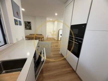 Apartamento T2 para Arrendamento em Loule (São Clemente)