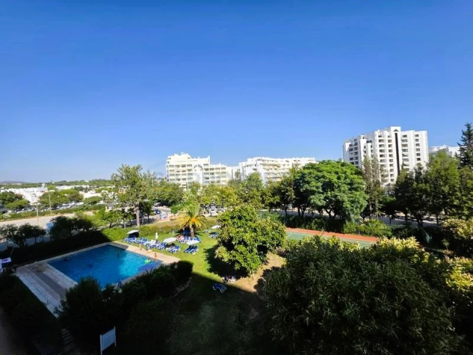 Apartamento T2 para Venda em Quarteira Foto 25