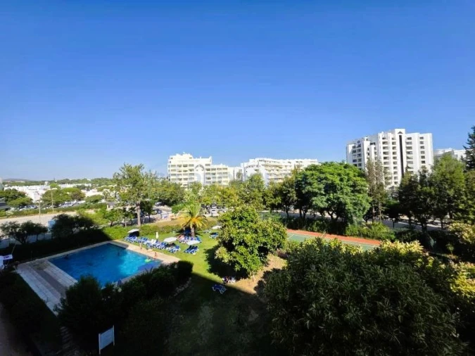 Apartamento T2 para Venda em Quarteira Foto 10