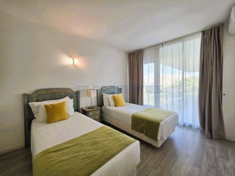 Apartamento T2 para Venda em Quarteira Foto 24