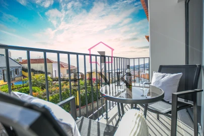 Apartamento T2 para Arrendamento em Funchal (Santa Maria Maior)