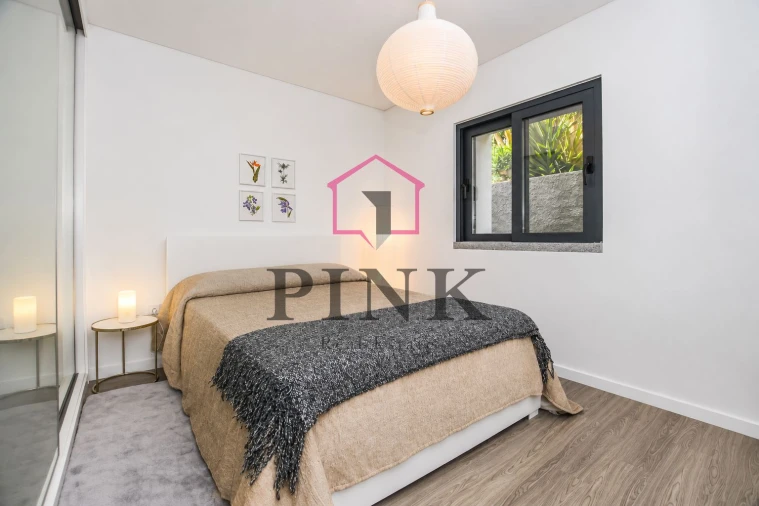 Apartamento T2 para Arrendamento em Funchal (Santa Maria Maior) Foto 9