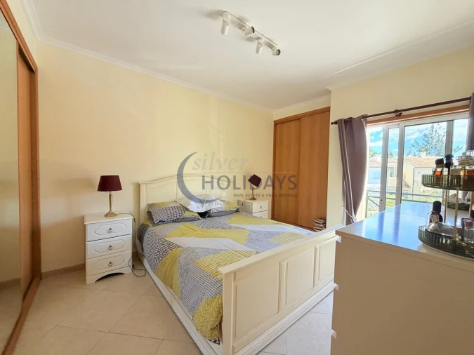 Apartamento T2 para Venda em Quarteira Foto 8