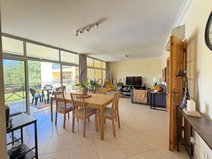 Apartamento T2 para Venda em Quarteira Foto 4