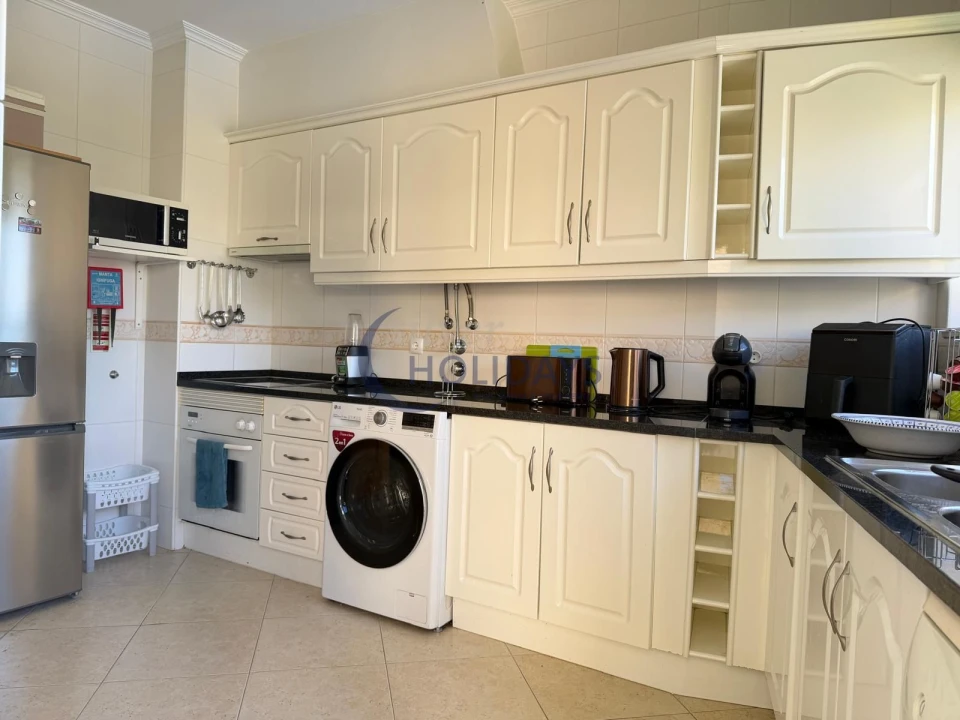 Apartamento T2 para Venda em Quarteira Foto 6