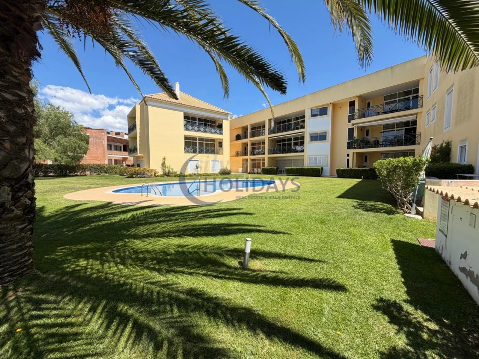 Apartamento T2 para Venda em Quarteira Foto 1